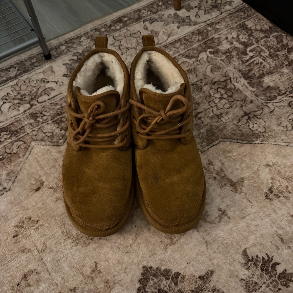 Ugg Brown Suede Boots